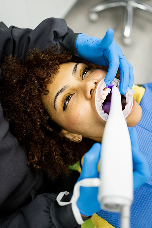 Digital dental scanner
